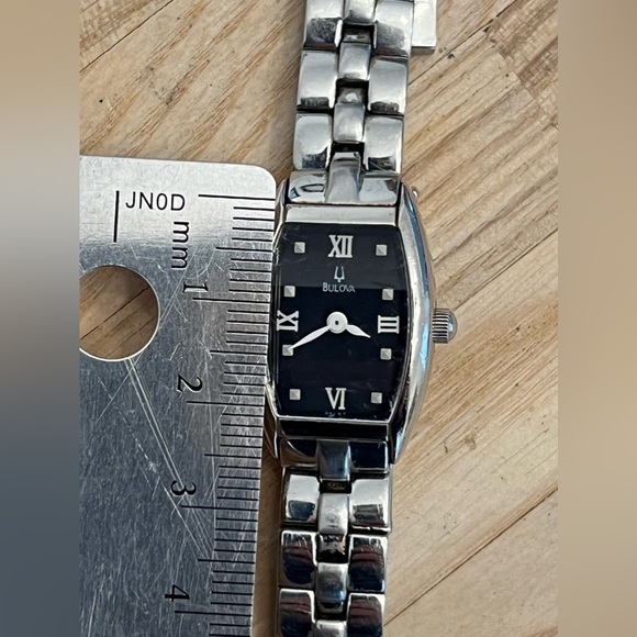 Bulova Ladies Watch Abalone Dial Stainless Bracelet Hidden Clasp 96C97 - Picture 14 of 15